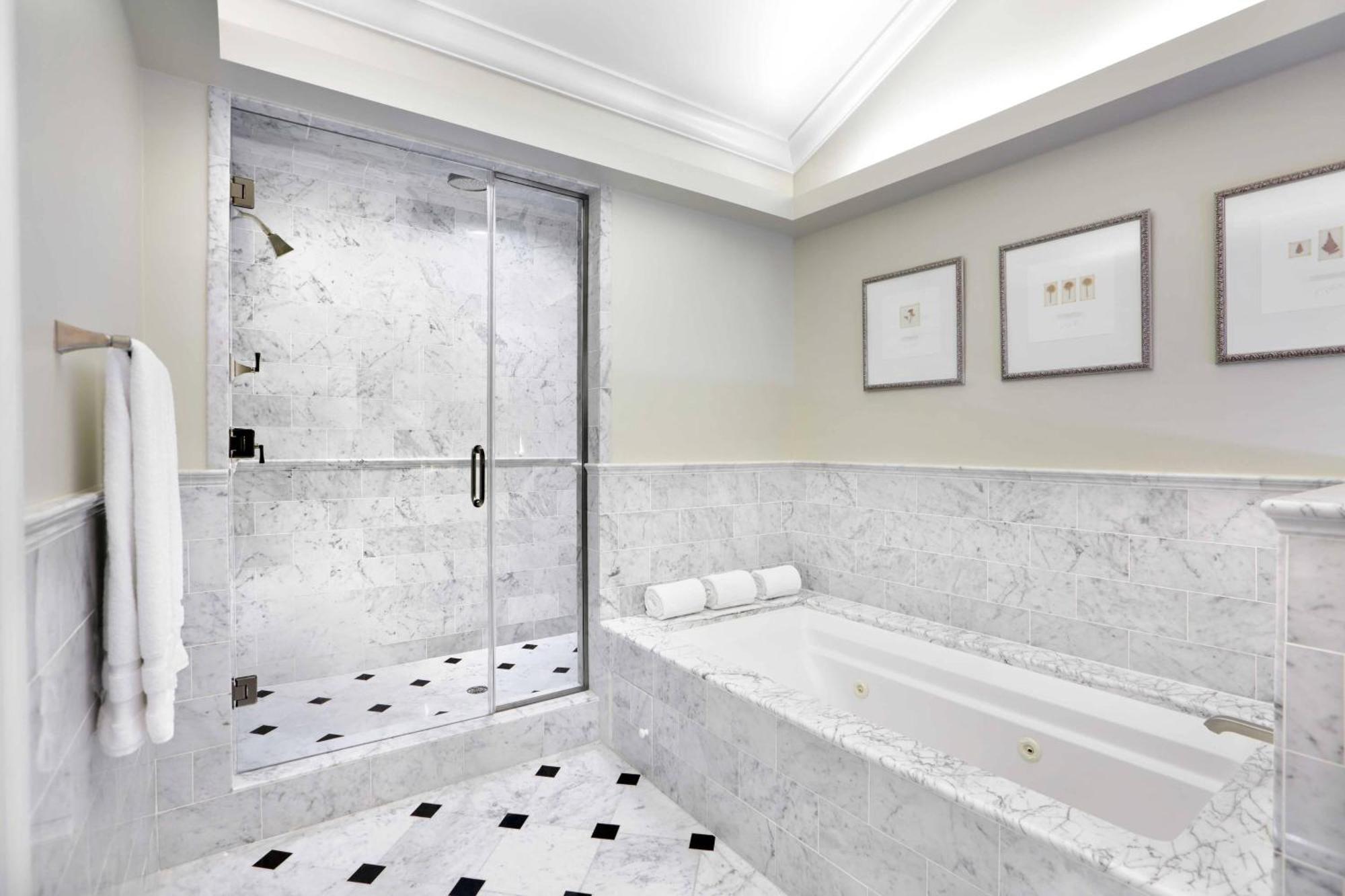 Le Meridien Dallas, The Stoneleigh Exterior photo