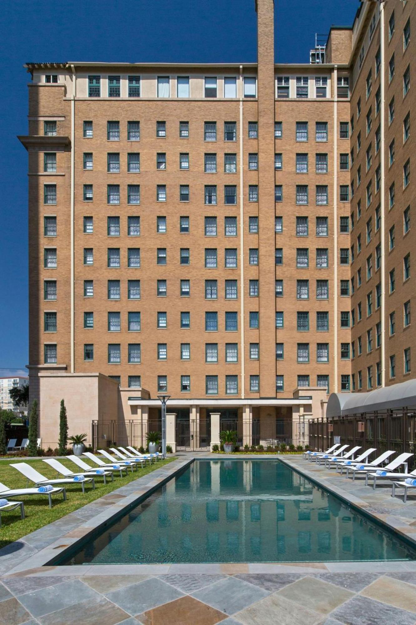 Le Meridien Dallas, The Stoneleigh Exterior photo