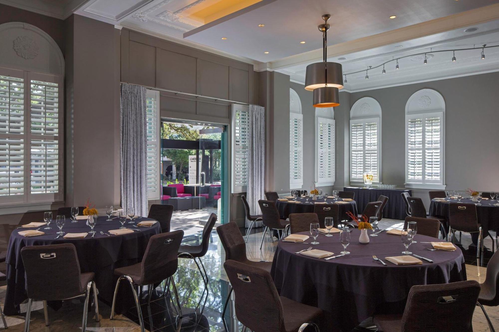 Le Meridien Dallas, The Stoneleigh Exterior photo